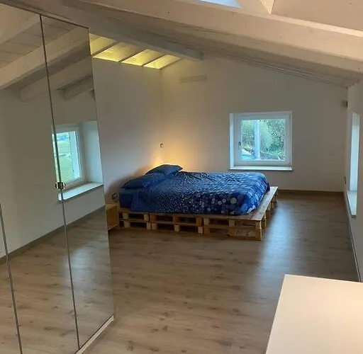 La Casa In Collina Дом отдыха Куинто-ди-Вальпантена