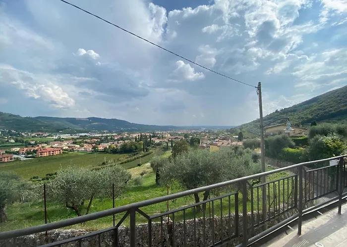 La Casa In Collina Дом отдыха Куинто-ди-Вальпантена